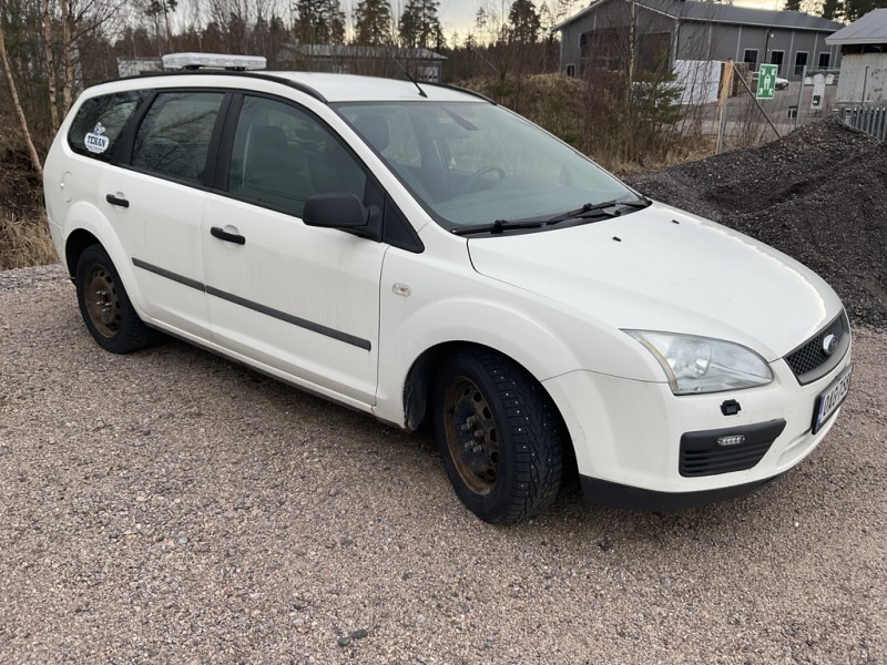 a10-ford-focus-mk2-wagon-1-6-bensiini-100-hv-74-kw-vm-2005