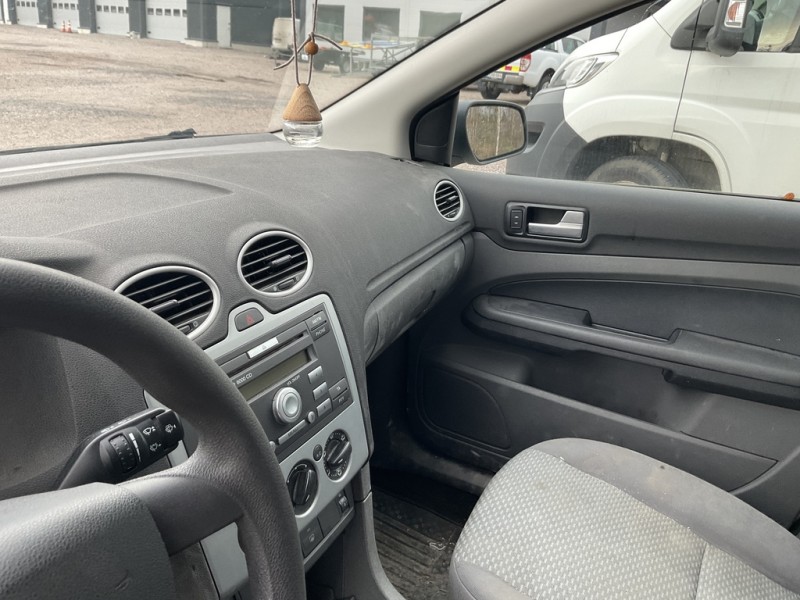 a10-ford-focus-mk2-wagon-1-6-bensiini-100-hv-74-kw-vm-2005